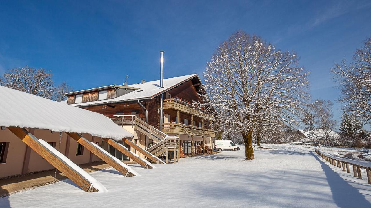 Hotel Vacanceole - Chalet Les Crozats Lons-le-Saunier Zewnętrze zdjęcie