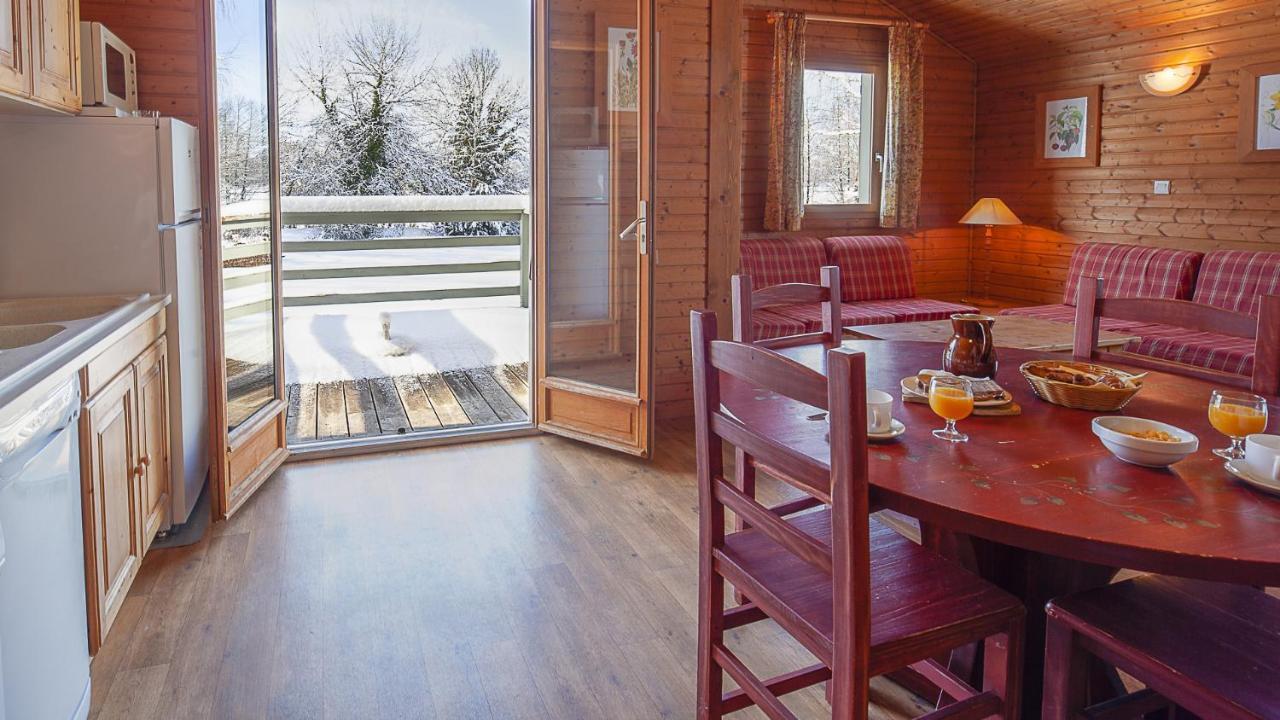 Hotel Vacanceole - Chalet Les Crozats Lons-le-Saunier Zewnętrze zdjęcie